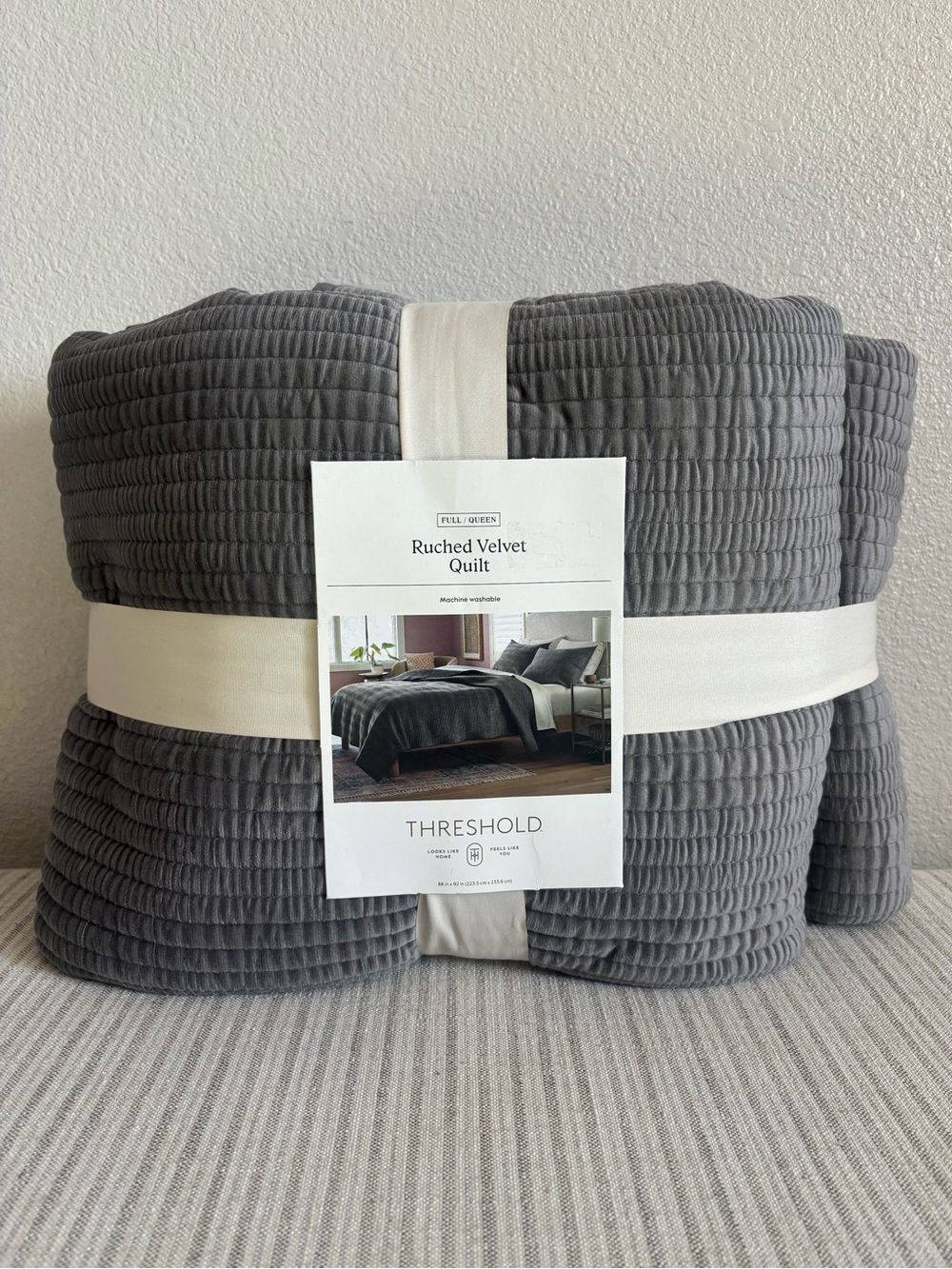 NWT Full/Queen Ruched Velvet Quilt Gray - Threshold